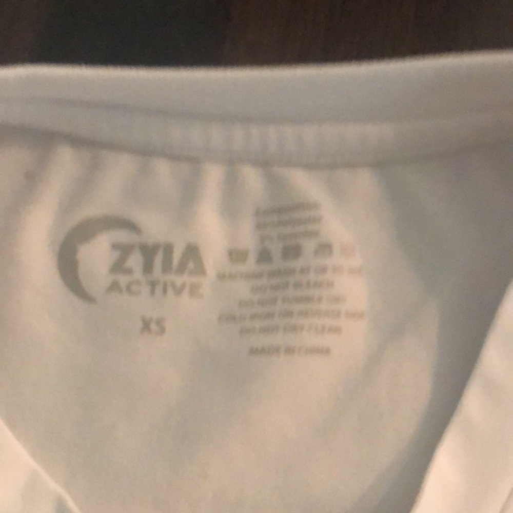 Workout tank - Picture 2 of 2